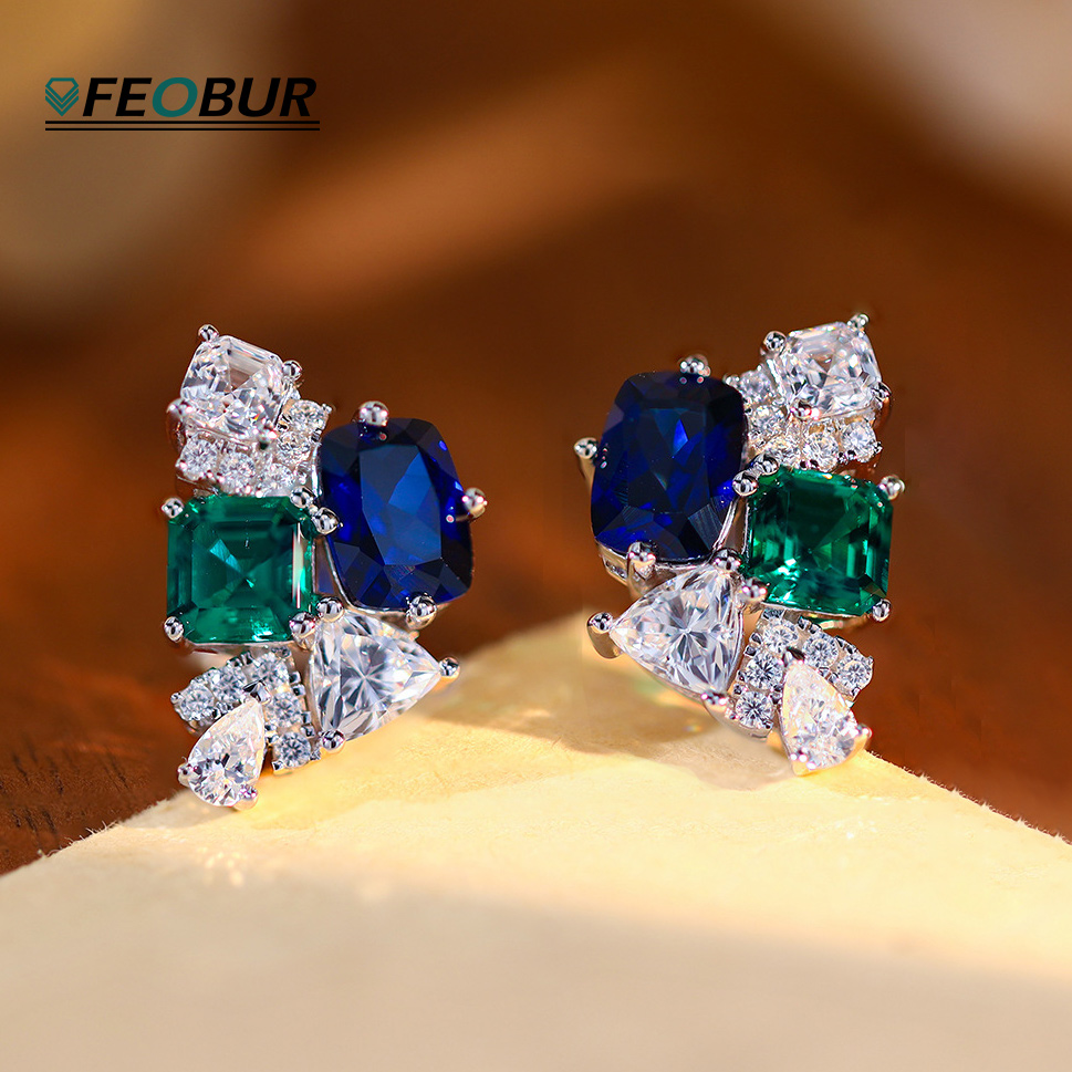 Cluster Stud Ear - Brincos de safira e esmeralda de