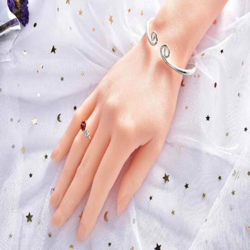 2025 manequim de mão feminina  - Body Jewelry Plus avaliação e preço
