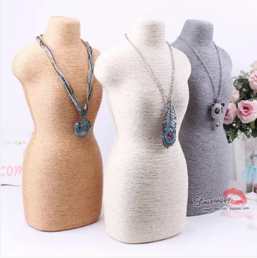 Moda branco jóias busto manequ - Body Jewelry Plus avaliação e preço