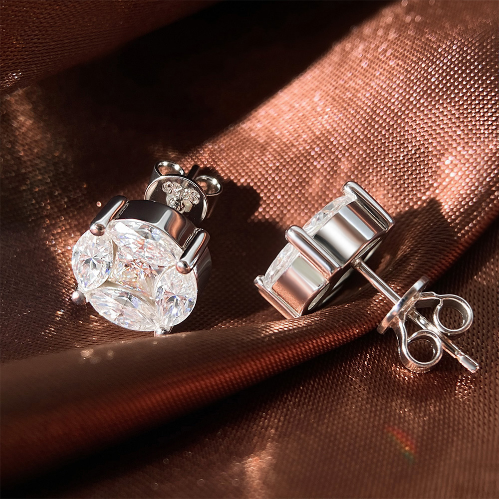 Brinco de Moissanite Serenity  - Cluster Stud Ear avaliação e preço